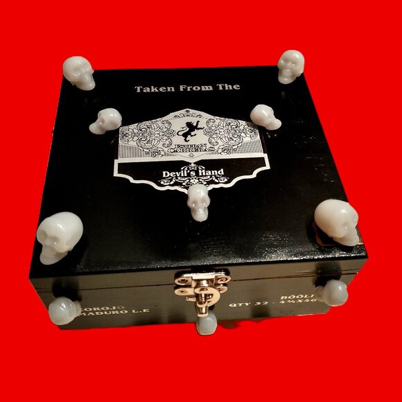 Suenos de Saundra Upcycled EXTREMELY RARE Esteban Cigar Box, Home Accent/Storage - Picture 1 of 12